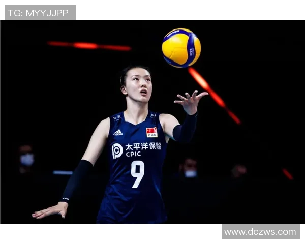 足球明星手腕绑带视频引发热议球迷纷纷猜测其背后含义与影响 足球明星手腕绑带视频引发热议球迷纷纷猜测其背后含义与影响